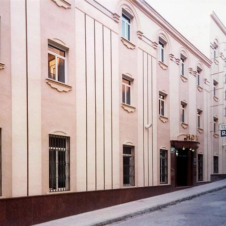 Hotel Victoria Linares  Zewnętrze zdjęcie