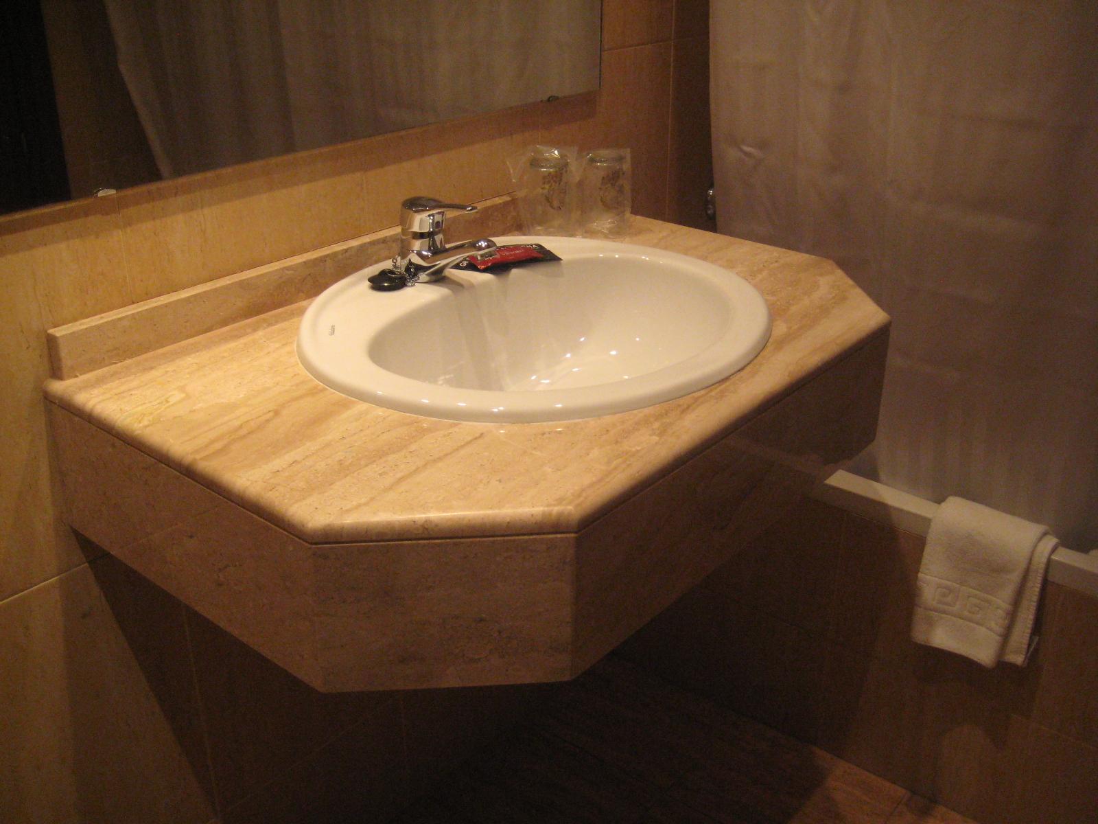 Hotel Victoria Linares  Zewnętrze zdjęcie