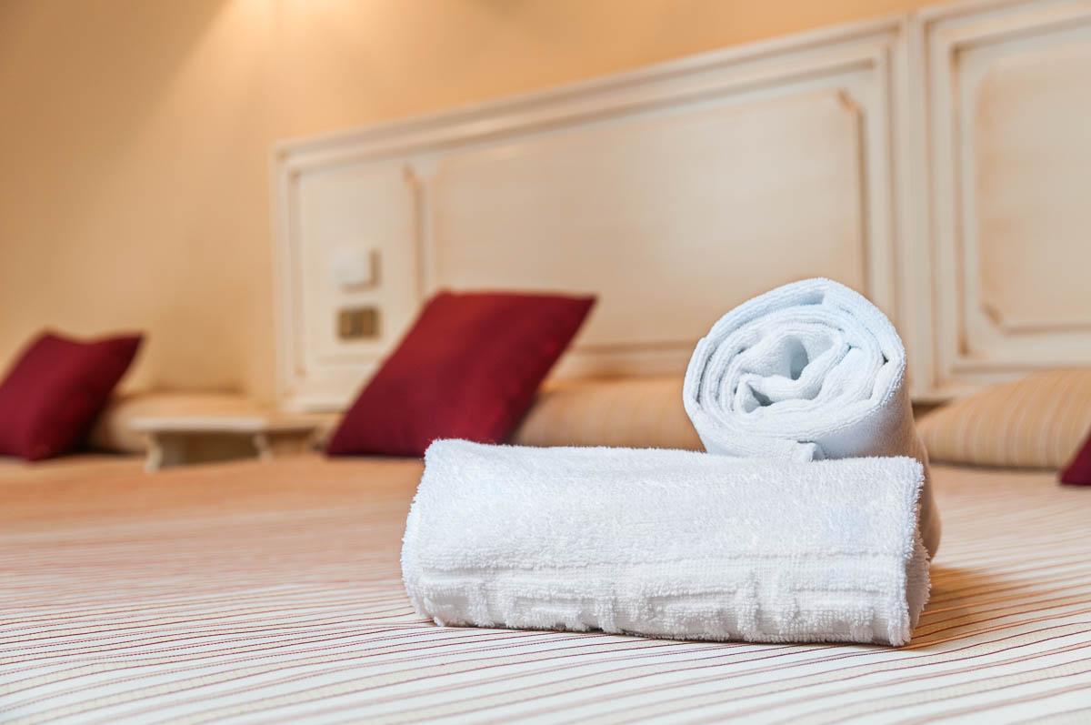 Hotel Victoria Linares  Zewnętrze zdjęcie