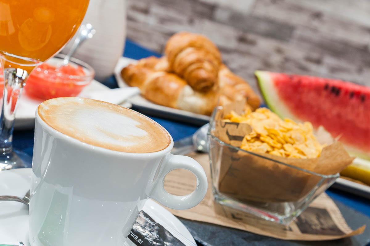 Hotel Victoria Linares  Zewnętrze zdjęcie