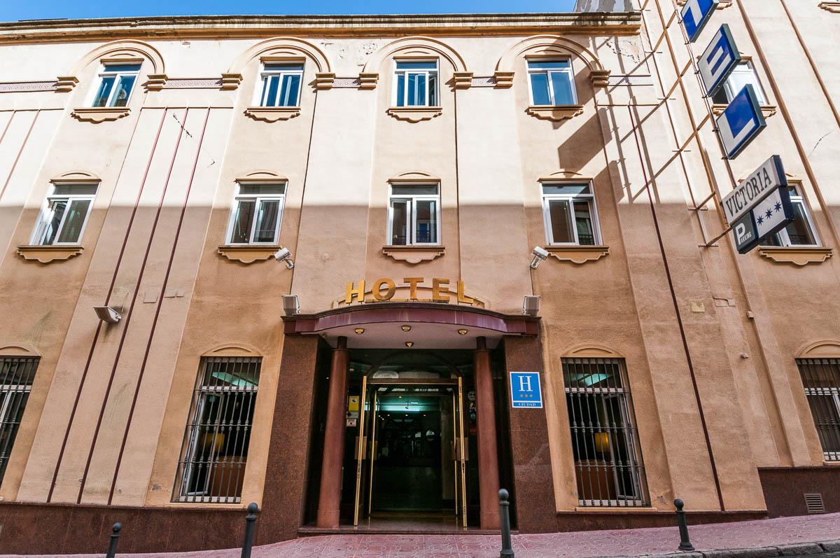Hotel Victoria Linares  Zewnętrze zdjęcie