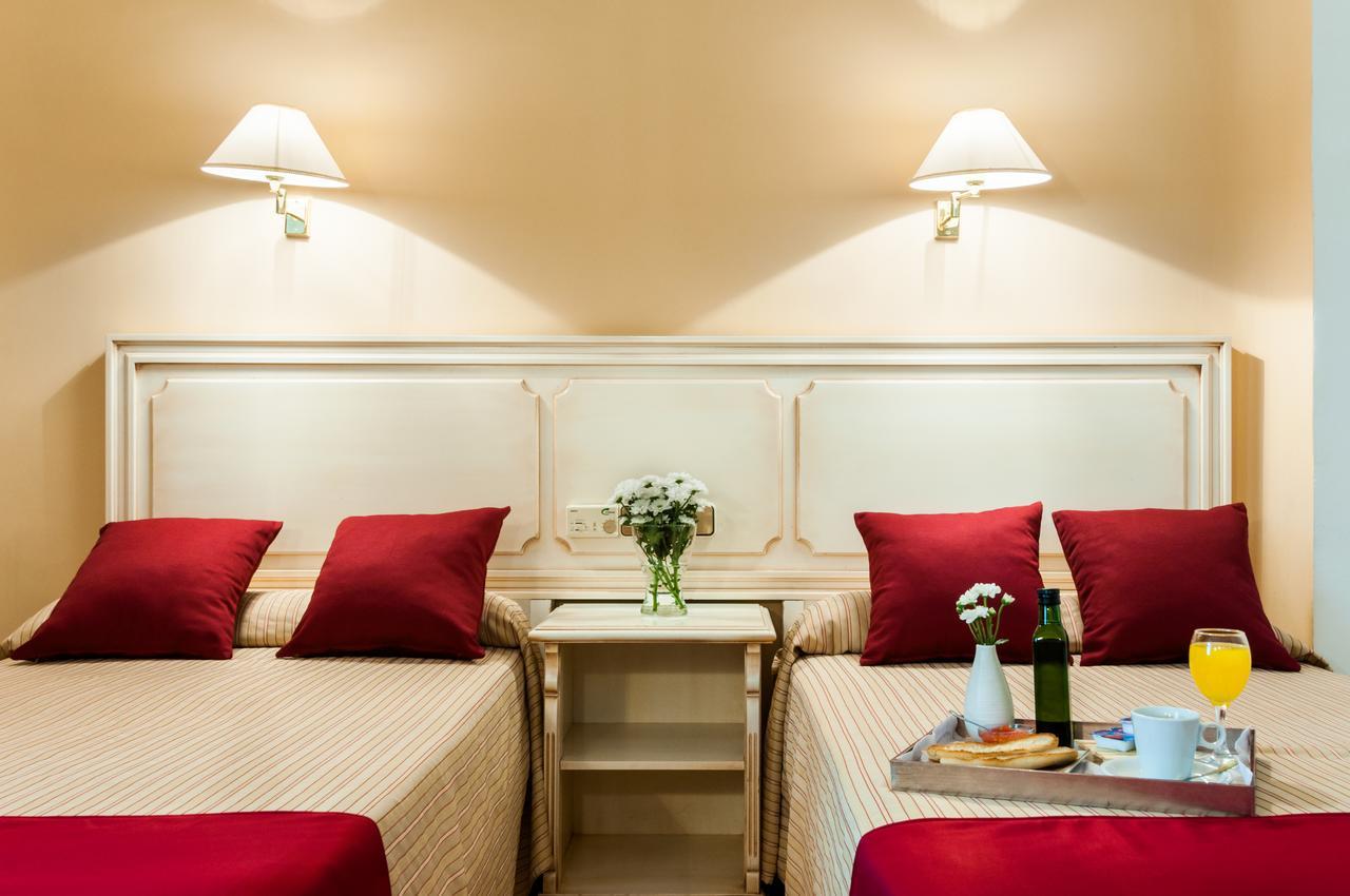 Hotel Victoria Linares  Zewnętrze zdjęcie